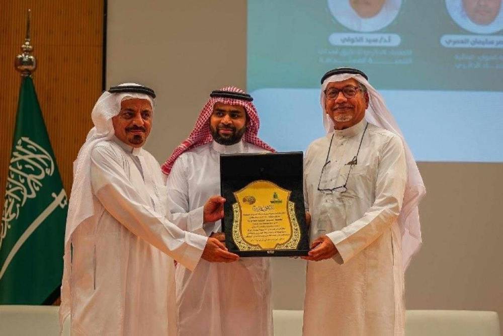 ALIGNMENT WITH GOVERNMENT ENVIRONMENTAL PROGRAMS AND PRIORITIES